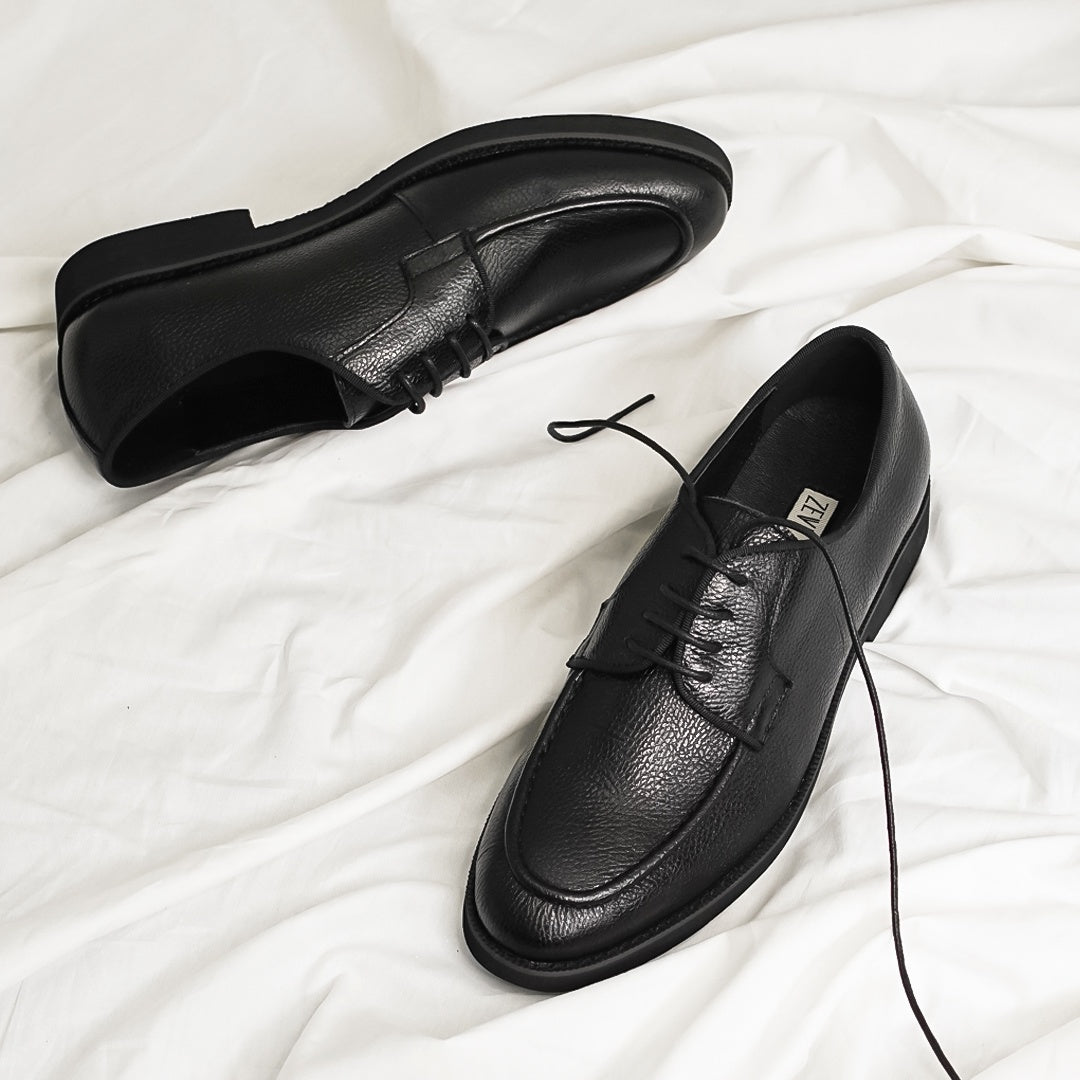 Blucher Lace Up - Black Pebble Grain Leather (Crepe Sole)