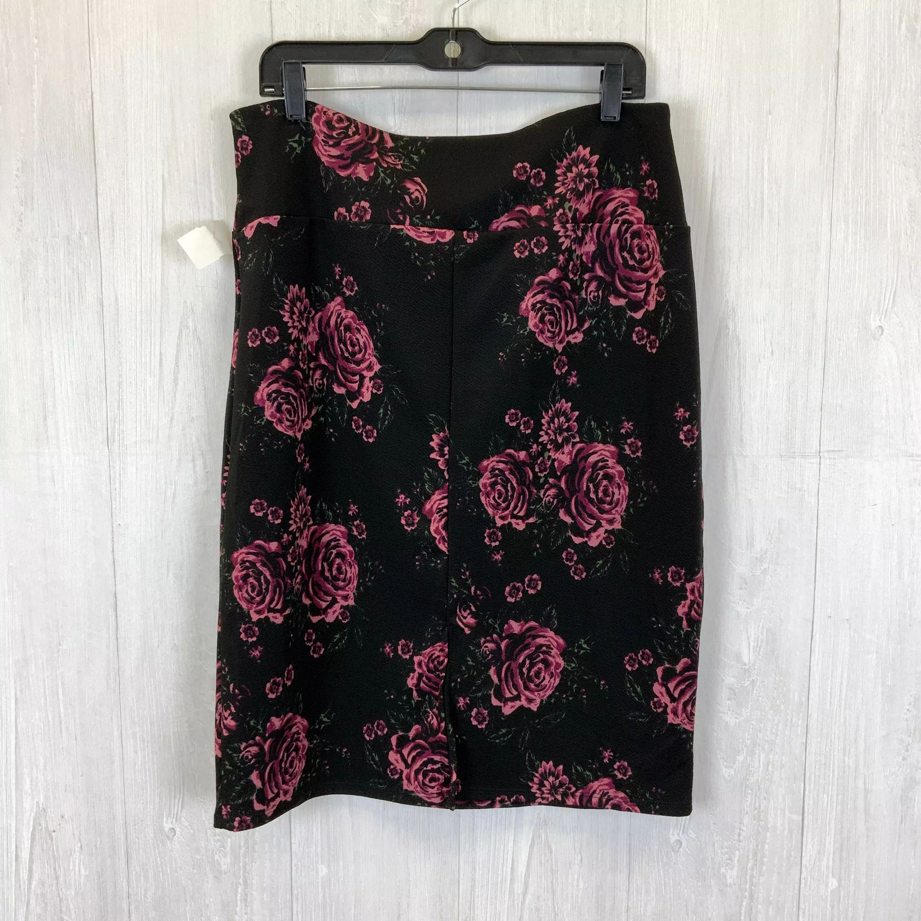 Skirt Midi By No Comment  Size: 1x