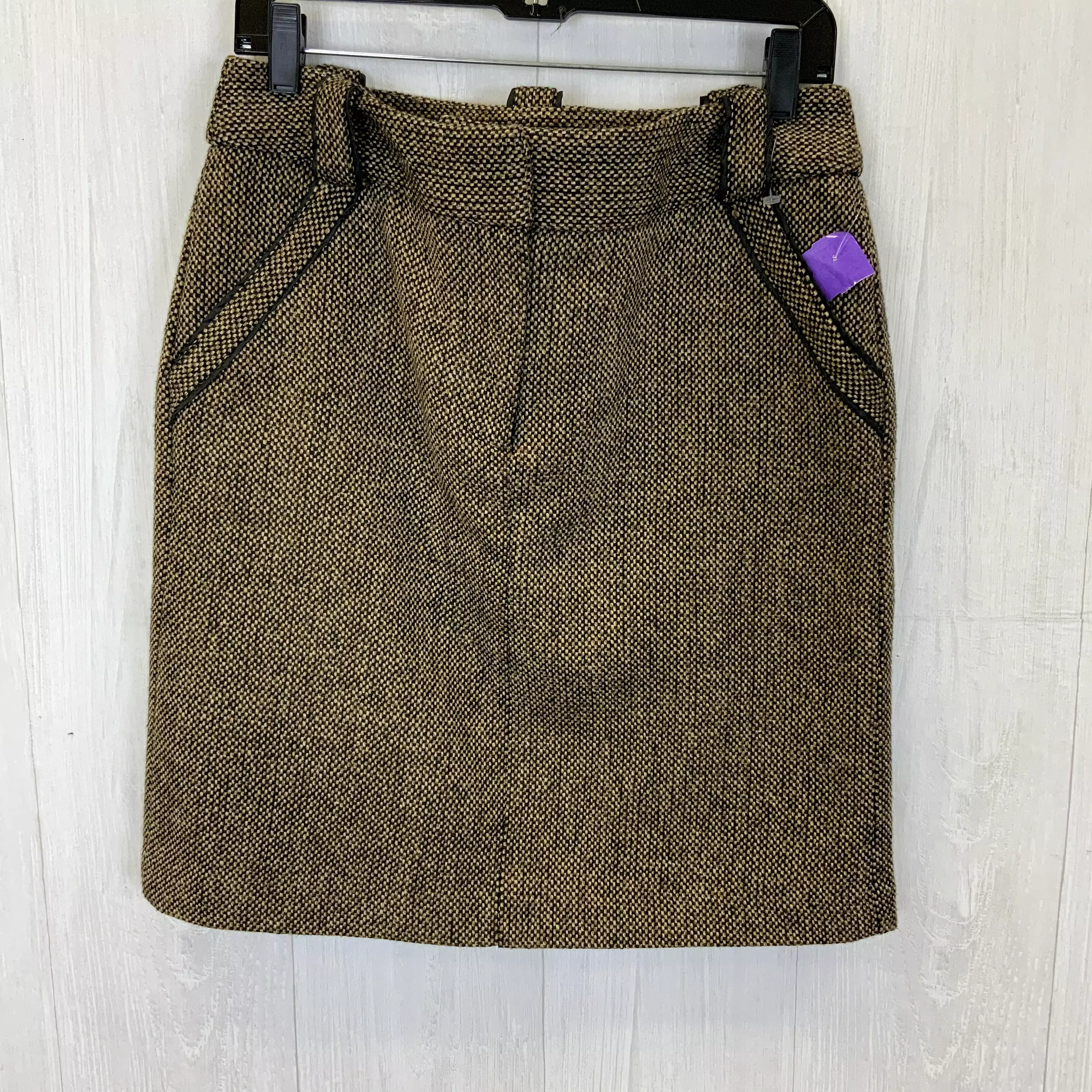 Skirt Mini & Short By British Khaki  Size: M